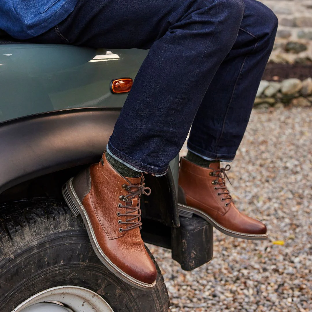 Barbour Men's Deckham Boots in Cedar - Image 2