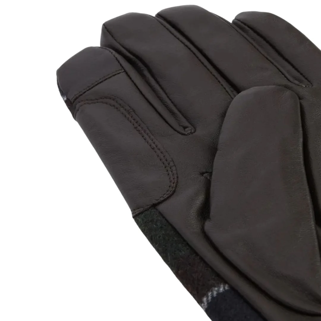 Barbour Newbrough Gloves in Classic - Image 3