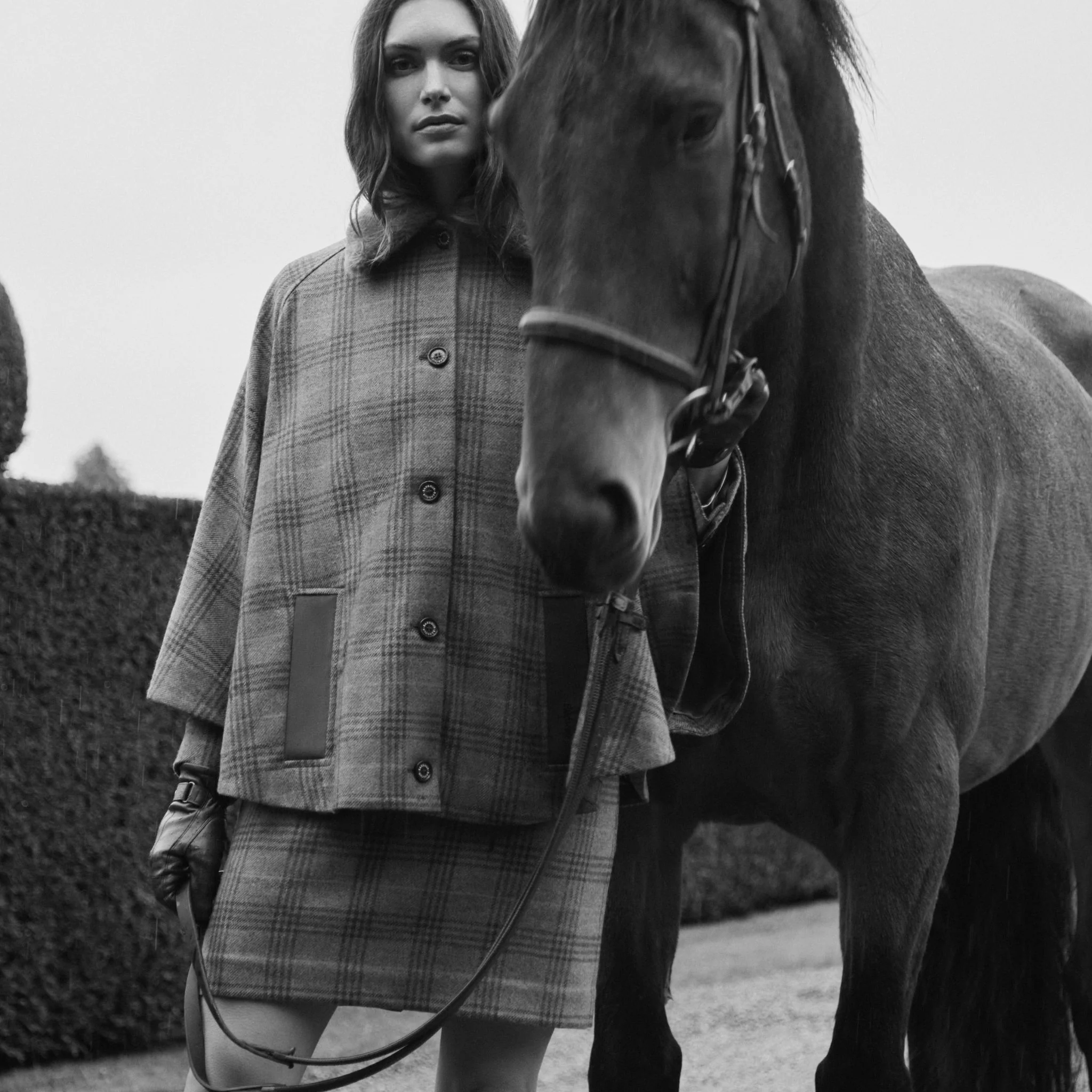 Barbour Women's Bamburgh Tartan Mini Skirt in Arabesque & Brown - Image 8