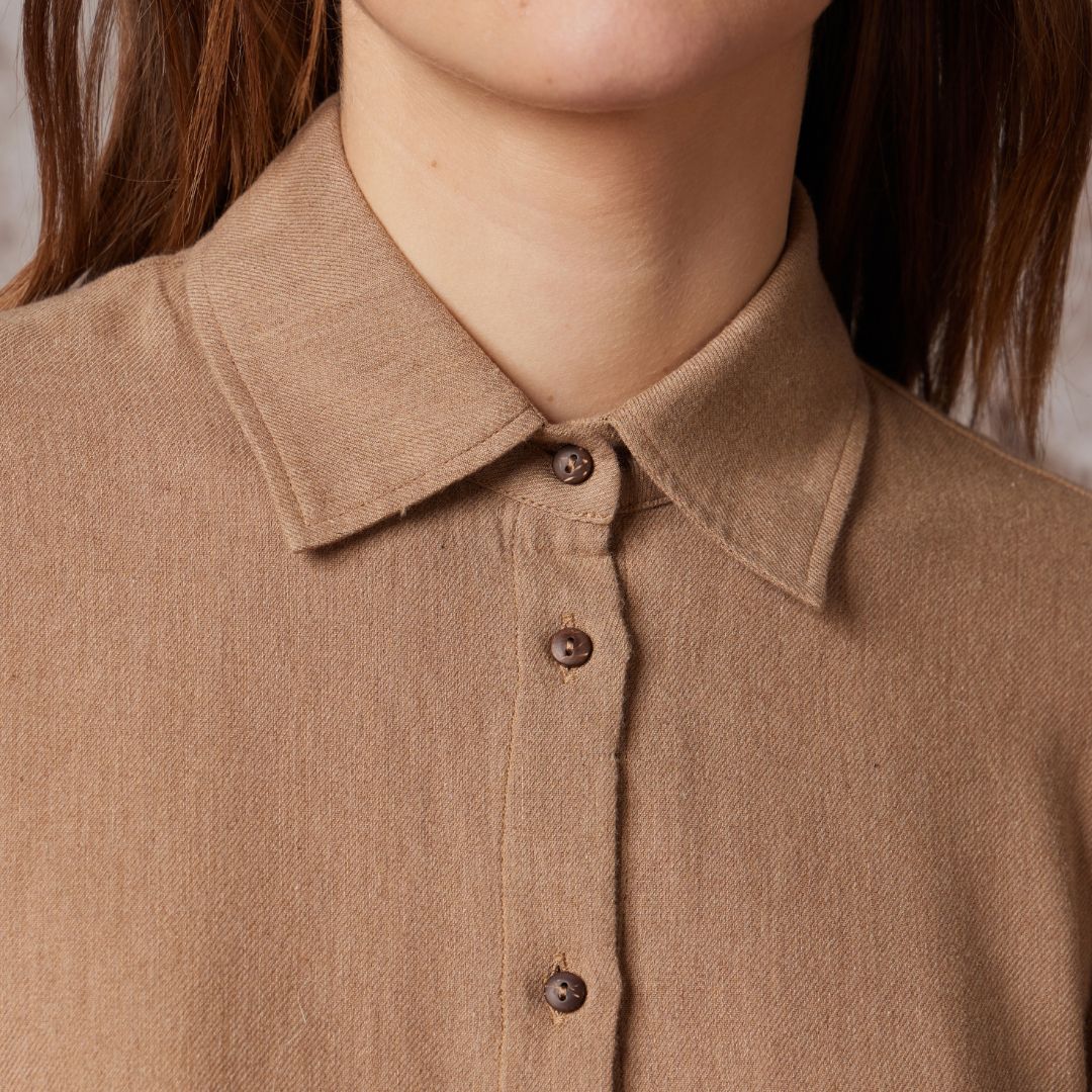 Diega Women's Clora Shirt in Camel - Image 3