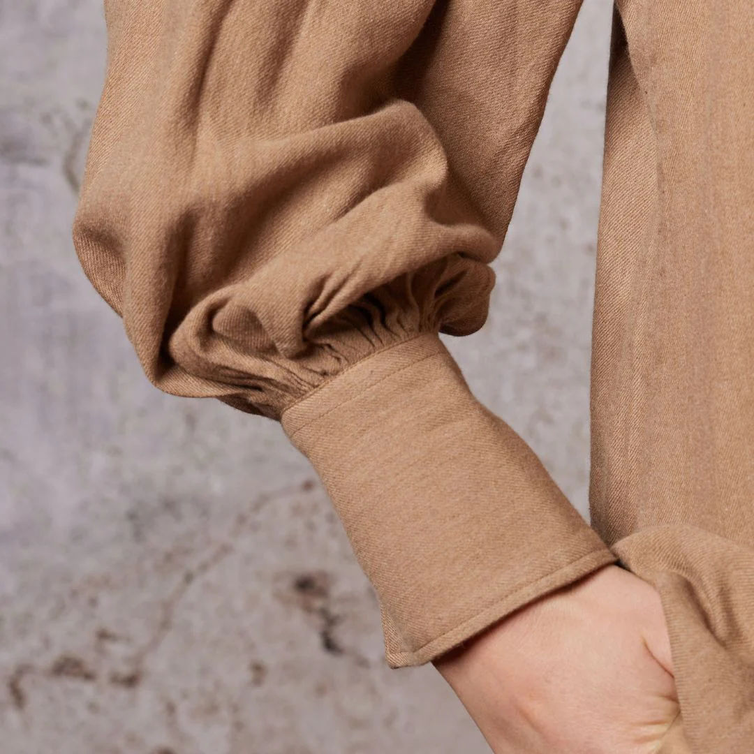 Diega Women's Clora Shirt in Camel - Image 4