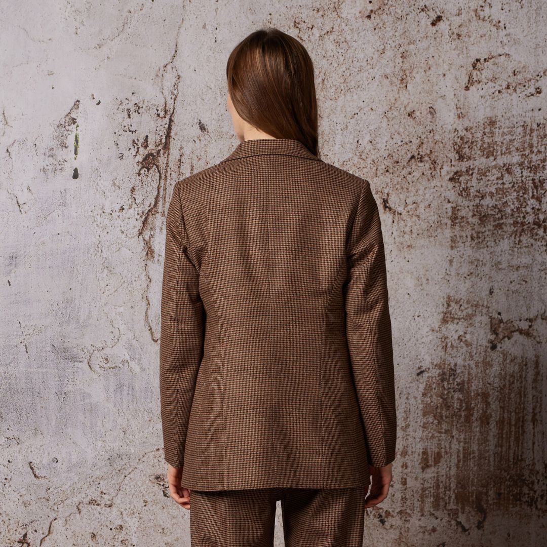 Diega Women's Victorio Check Jacket in Brown - Image 2