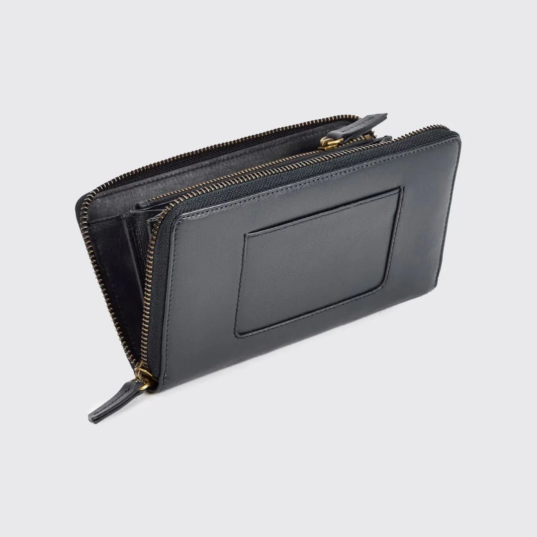 Dubarry Killucan Leather Wallet in Navy - Image 2