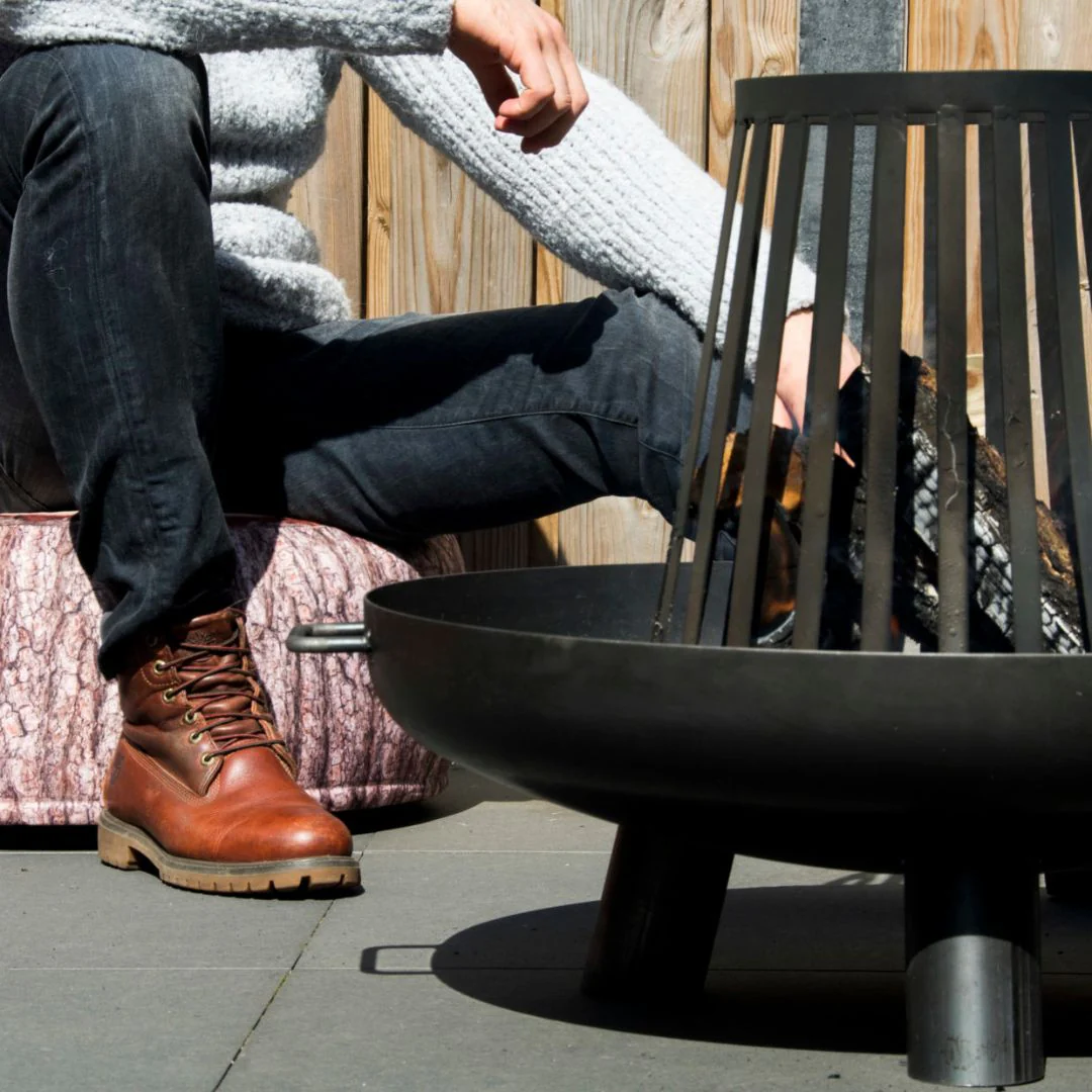 Esschert Design Tree Trunk Outdoor Pouffe - Image 4