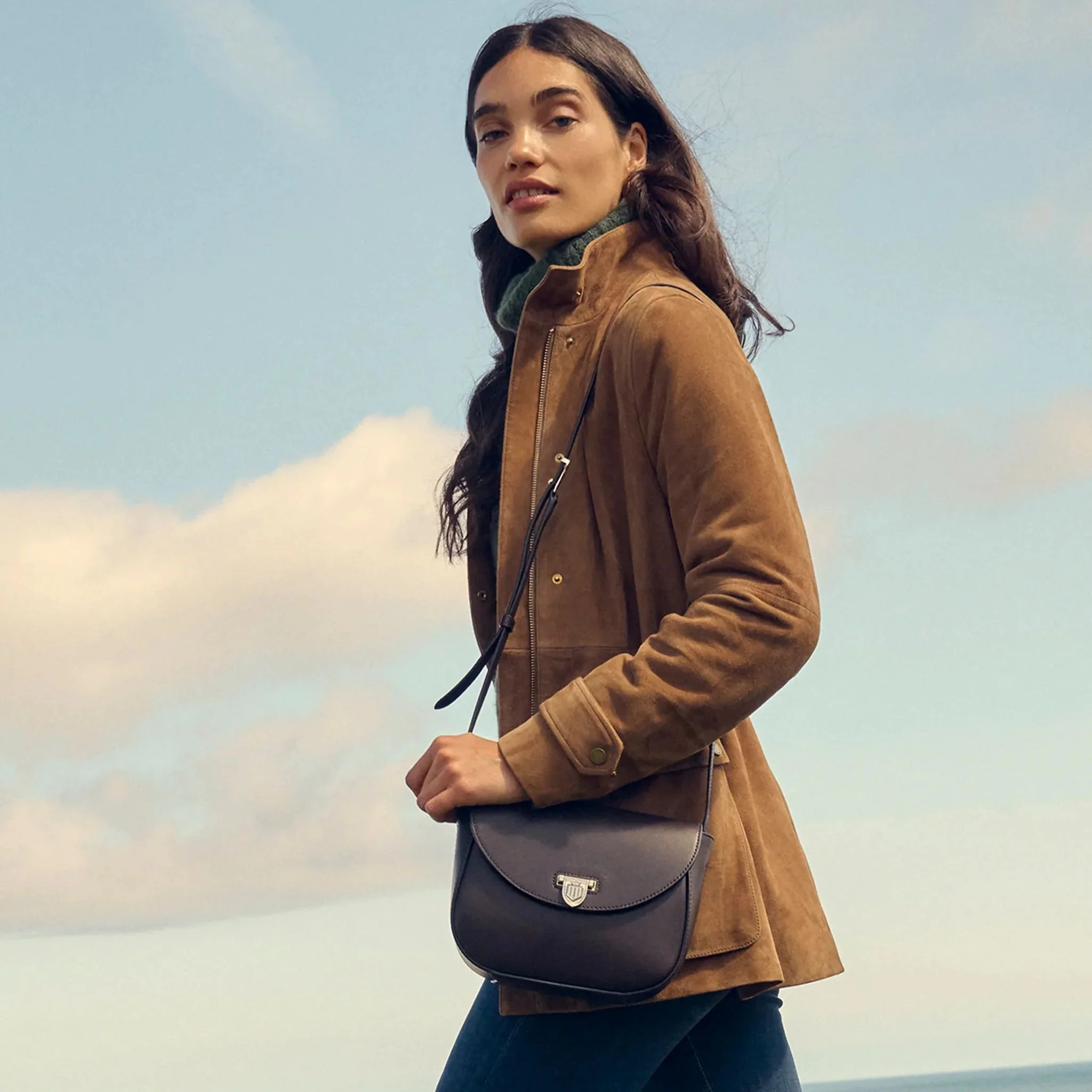 Fairfax & Favor Blenheim Leather Saddle Bag in Mahogany - Image 7