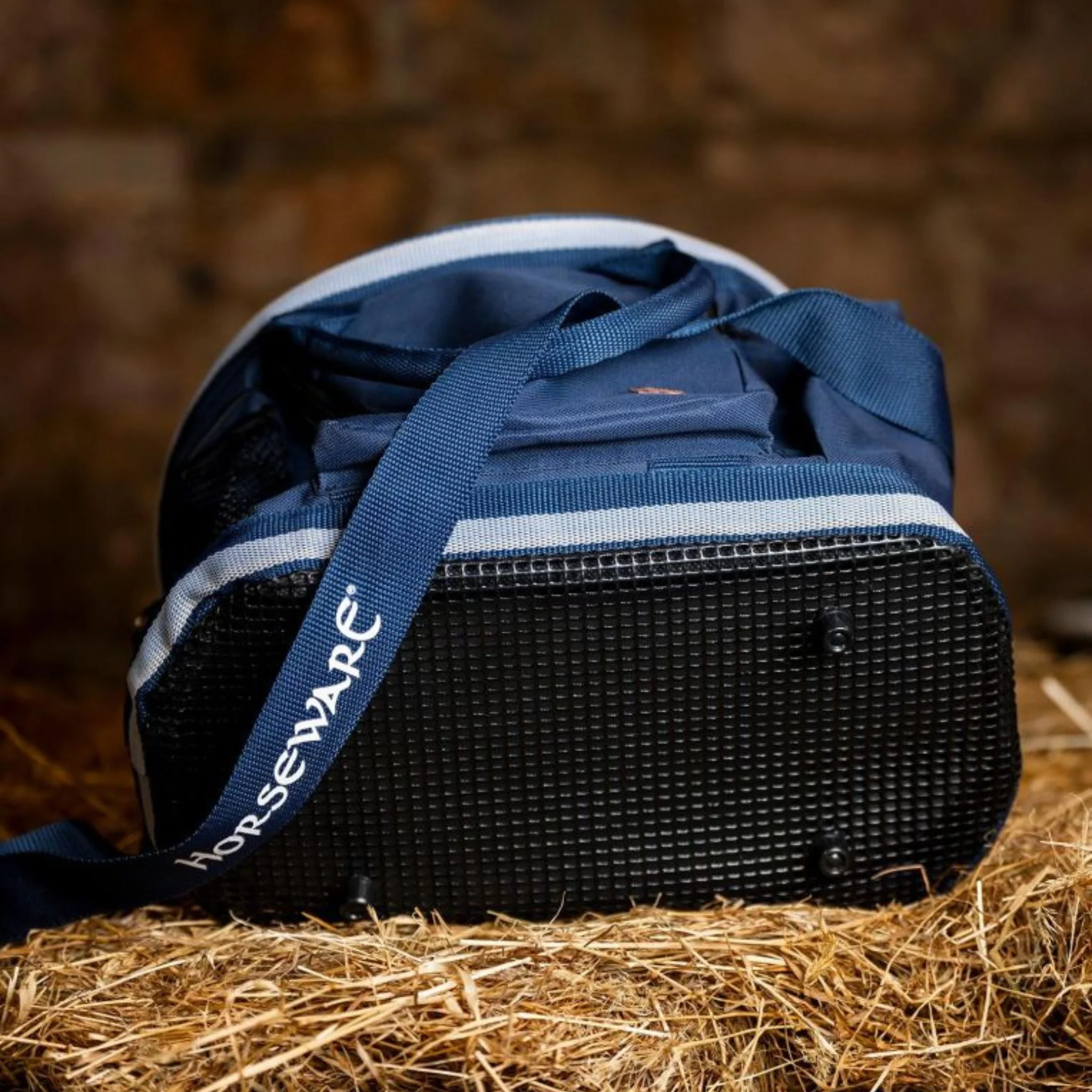 Horseware Newmarket Grooming Bag in Witney Navy - Image 6