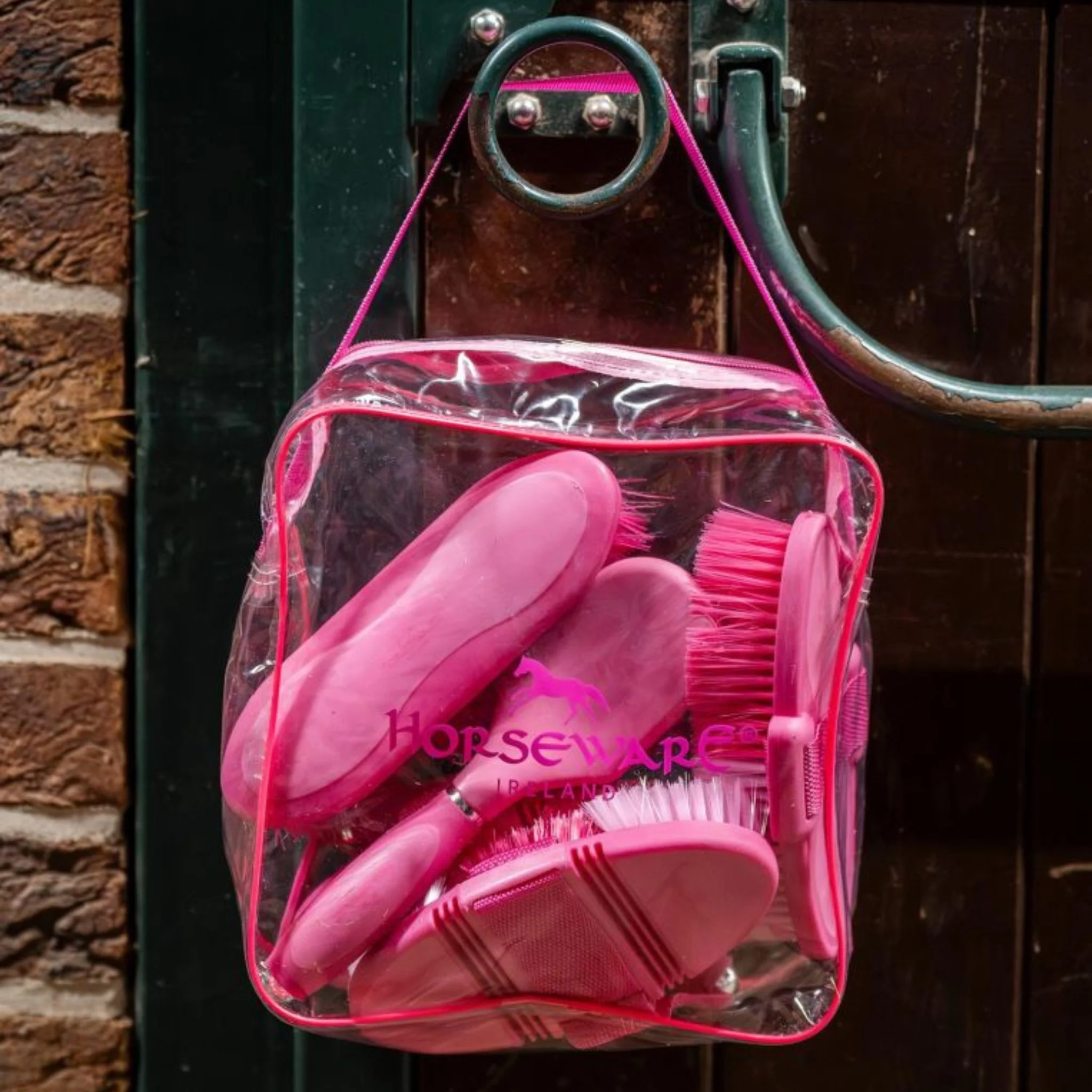 Horseware Newmarket Grooming Brush Set in Witney Pink - Image 3