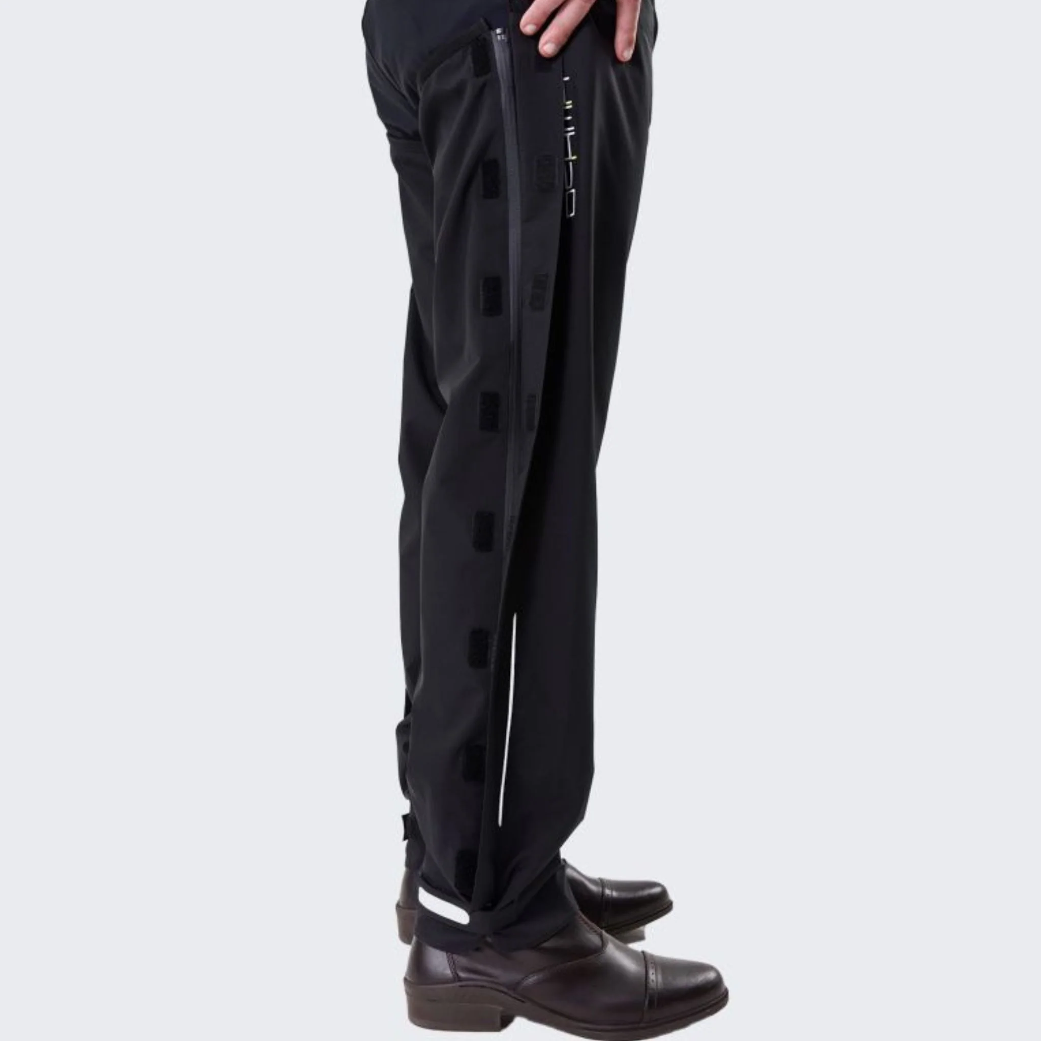 Horseware Unisex HWH20 Chaps in Core Black - Image 2