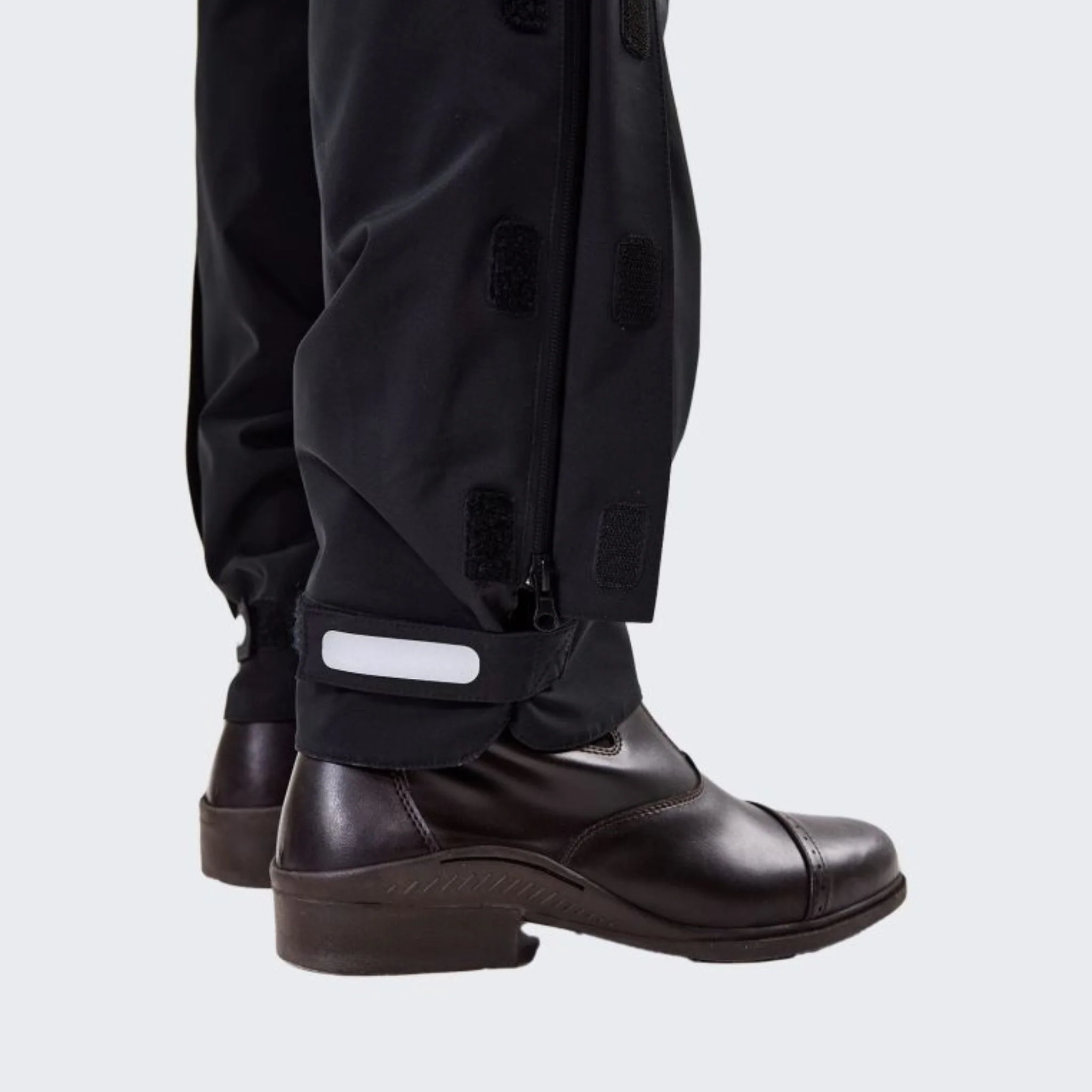 Horseware Unisex HWH20 Chaps in Core Black - Image 3