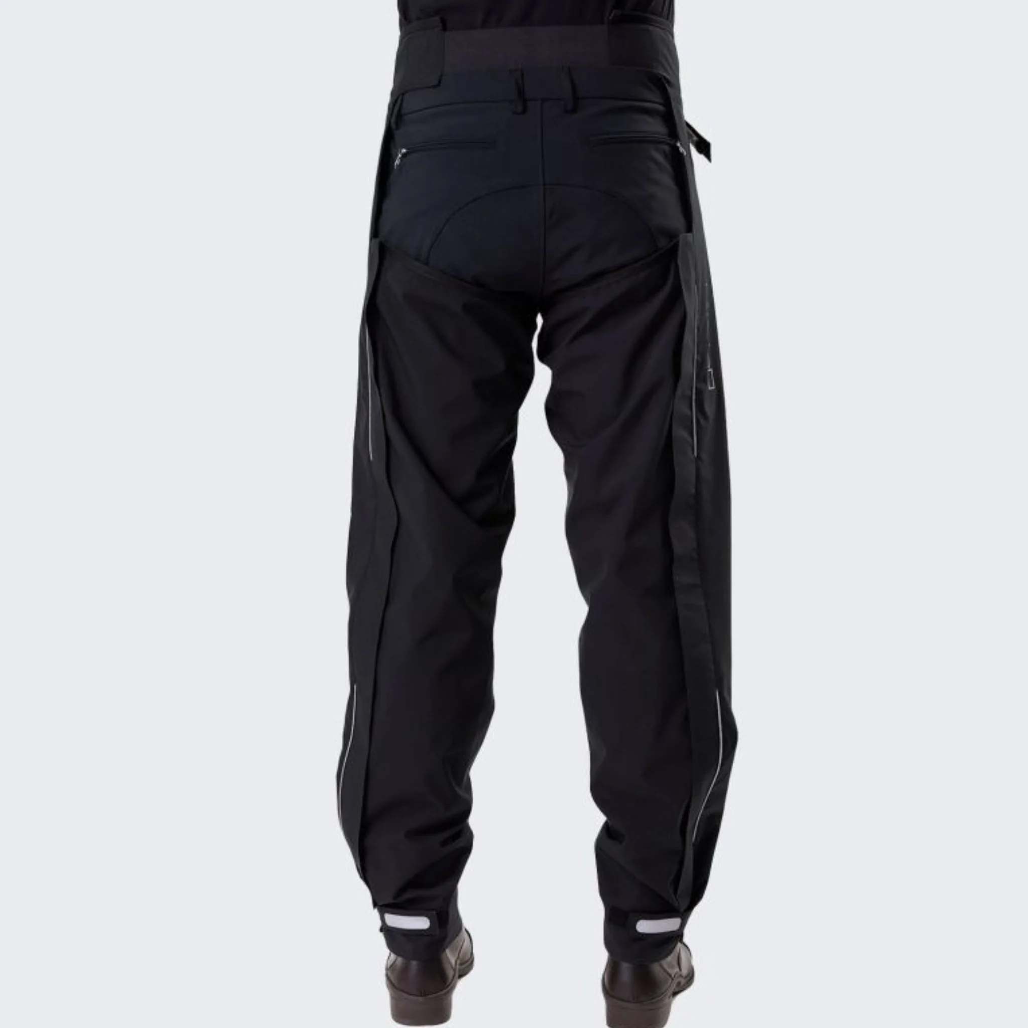 Horseware Unisex HWH20 Chaps in Core Black - Image 4