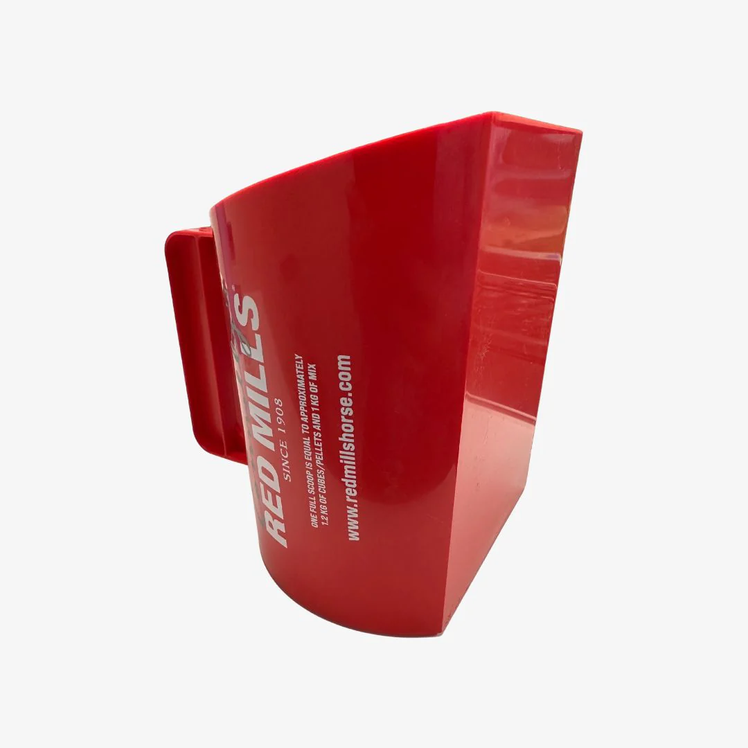 Red Mills Feeding Scoop in Red - Image 6