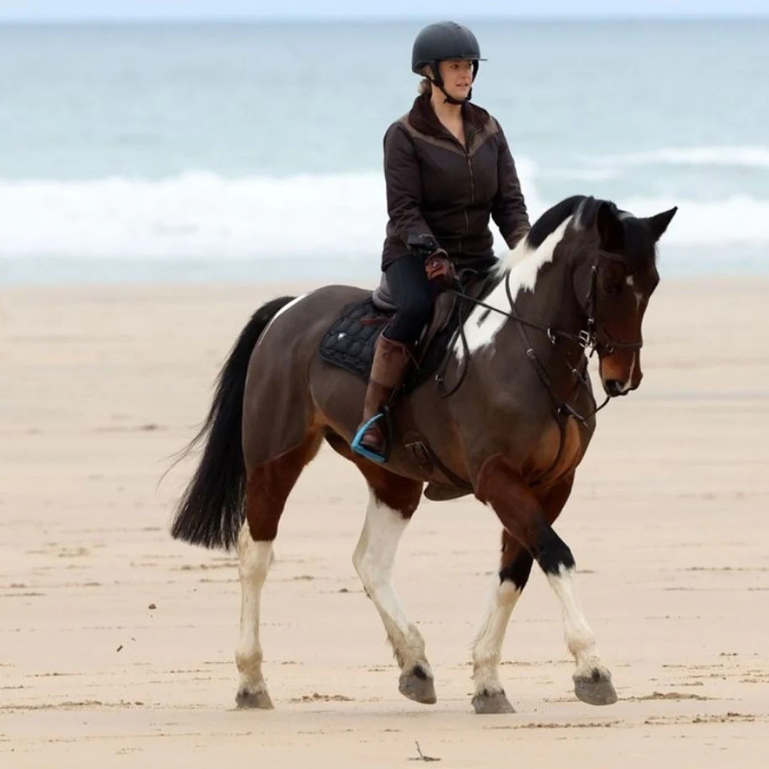 Welligogs Women's Burghley Wax Jacket in Herringbone - Image 6