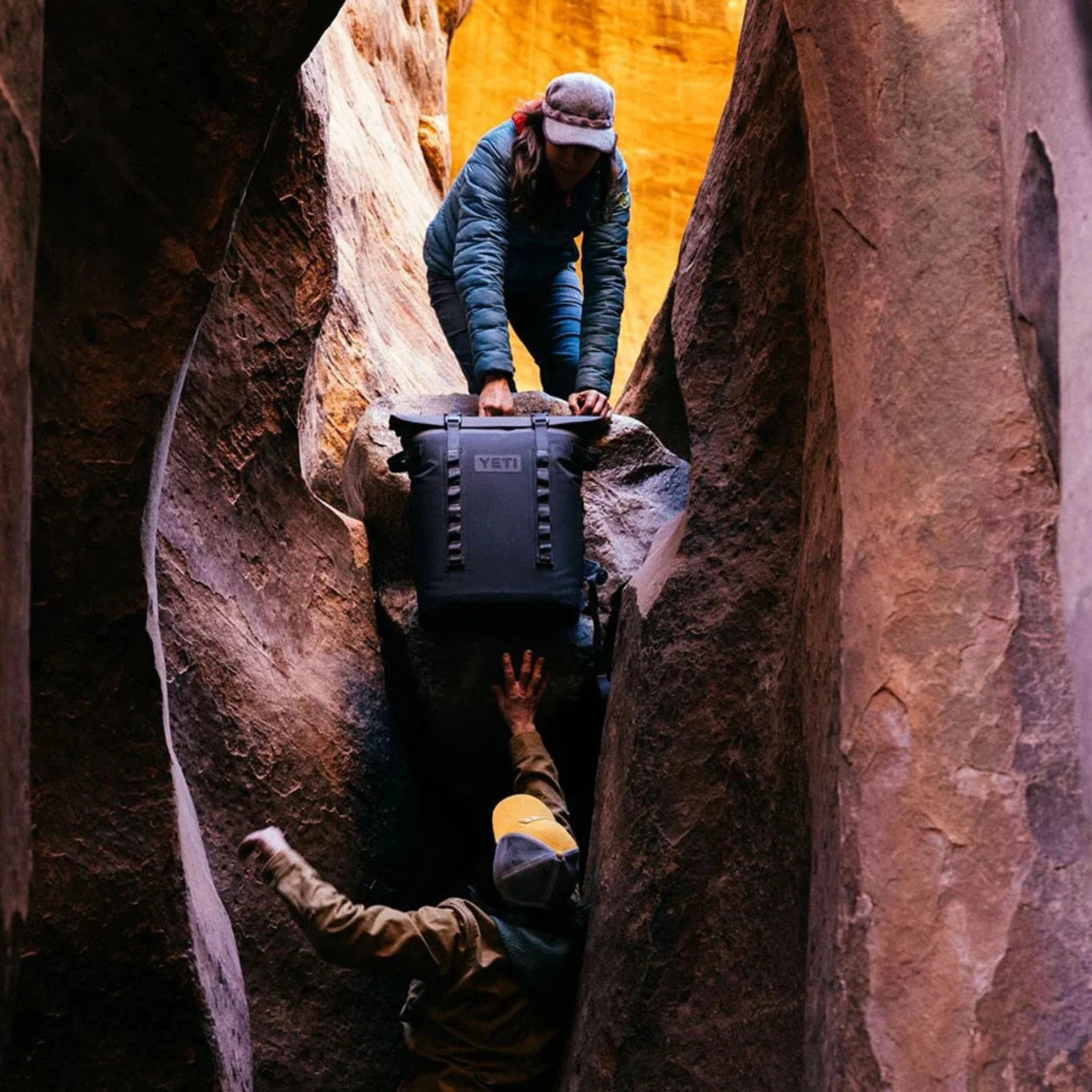 YETI Hopper M20 Backpack in Navy - Image 9