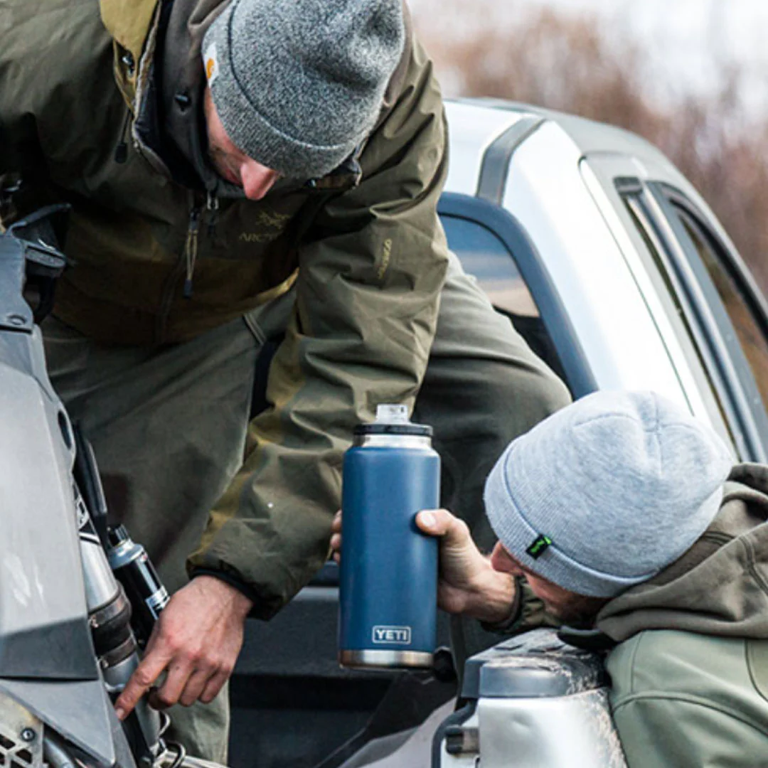 YETI Rambler 36 Oz Bottle in Navy (1065 ml) with Chug Cap - Image 5